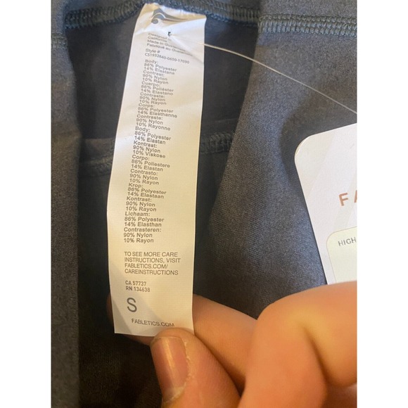 NWT Fabletics High Waisted Mesh Heathered Capri Leggings Size Small Gray - Picture 5 of 10